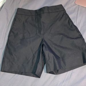Babaton Shorts